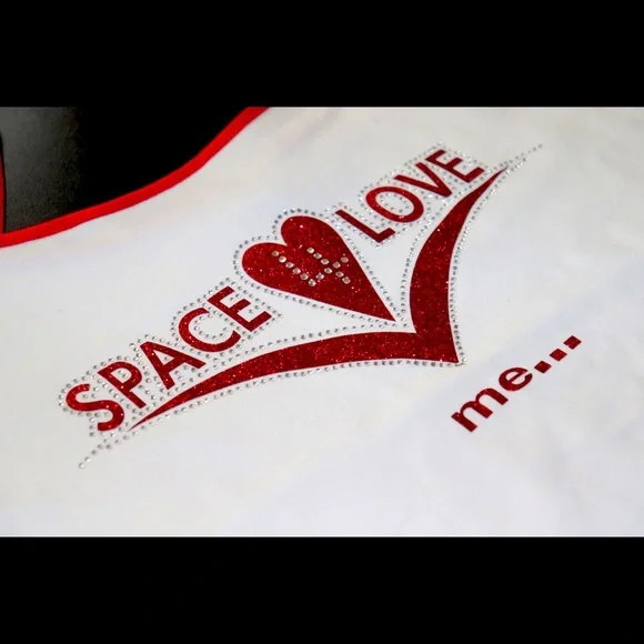 “Space 4 love me “ Women Crop top - Picture 2 of 2